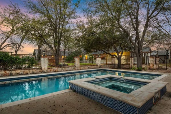 Resort-Style Amenities